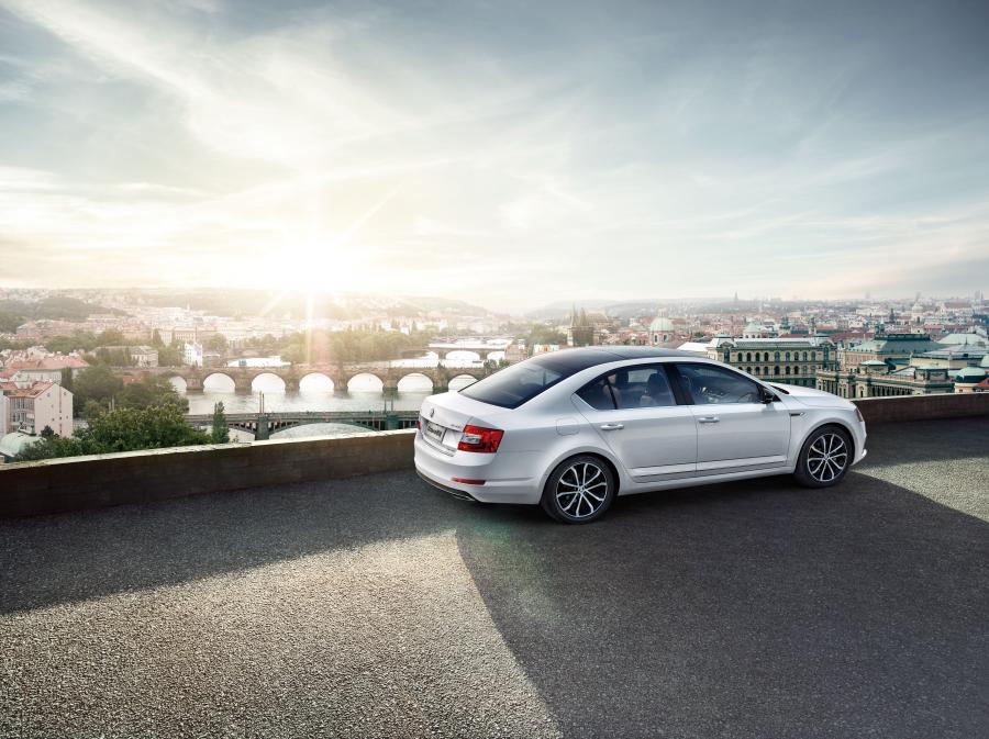  Skoda Octavia 2016 года  (CN) (фото 7 из 9)